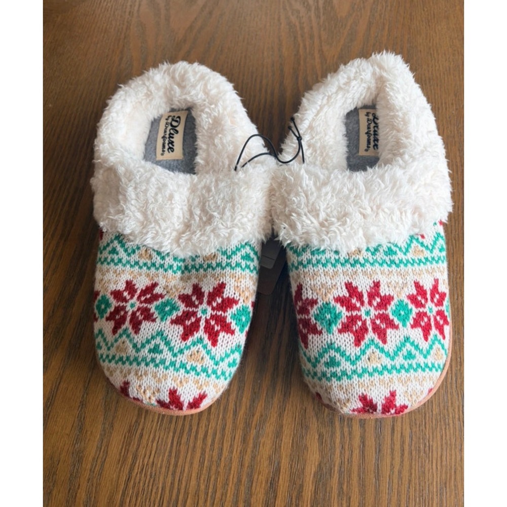 Dluxe by Dearfoams Women Small 5-6 Fair Isle Snowflake Memory Foam Slippers NWT